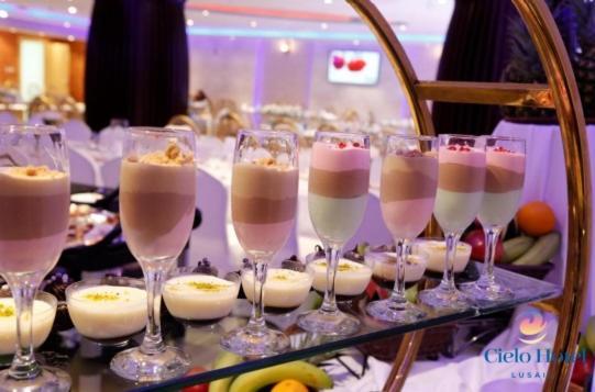 Cielo Hotel Lusail Qatar Buitenkant foto A selection of desserts